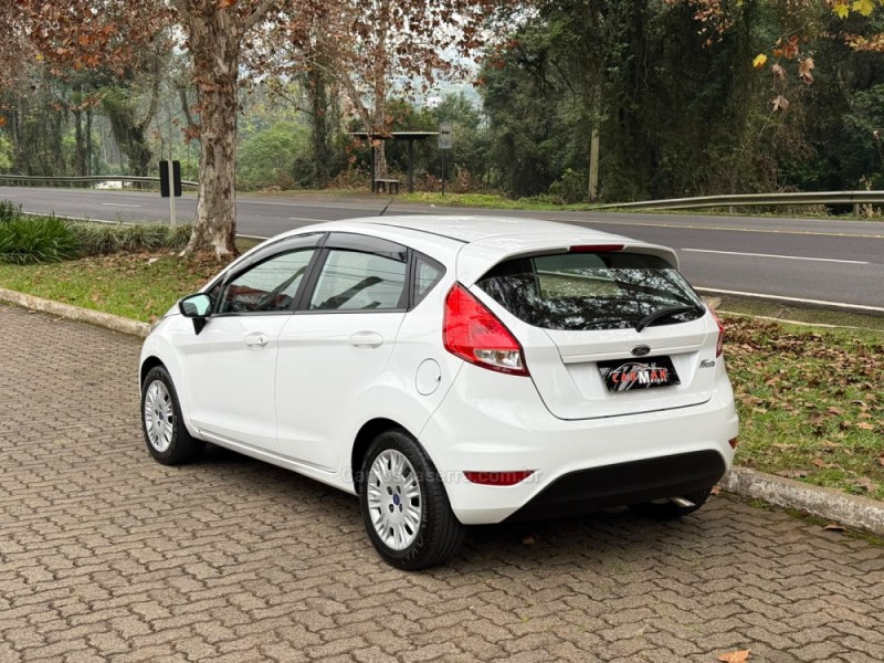 FIESTA 1.5 S HATCH 16V FLEX 4P MANUAL - 2014 - DOIS IRMãOS