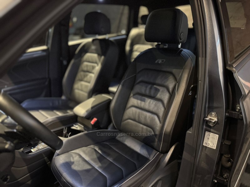 TIGUAN 2.0 TSI R-LINE 16V TURBO GASOLINA 4P TIPTRONIC - 2021 - FARROUPILHA
