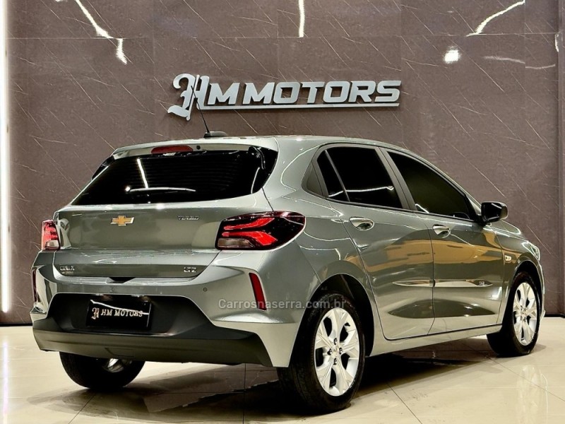 ONIX 1.0 LTZ 12V TURBO FLEX 4P AUTOMÁTICO - 2025 - CAXIAS DO SUL