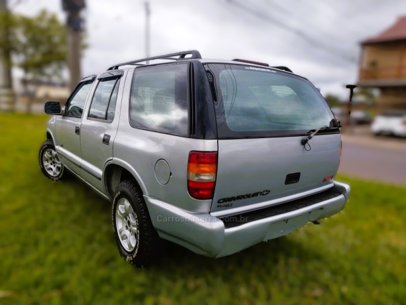 S10 2.2 MPFI DLX 4X2 CD 8V GASOLINA 4P MANUAL - 1998 - NOVO HAMBURGO