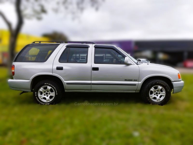 S10 2.2 MPFI DLX 4X2 CD 8V GASOLINA 4P MANUAL - 1998 - NOVO HAMBURGO