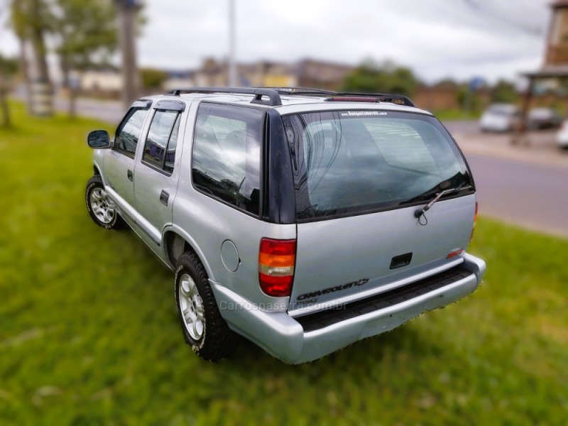 S10 2.2 MPFI DLX 4X2 CD 8V GASOLINA 4P MANUAL - 1998 - NOVO HAMBURGO