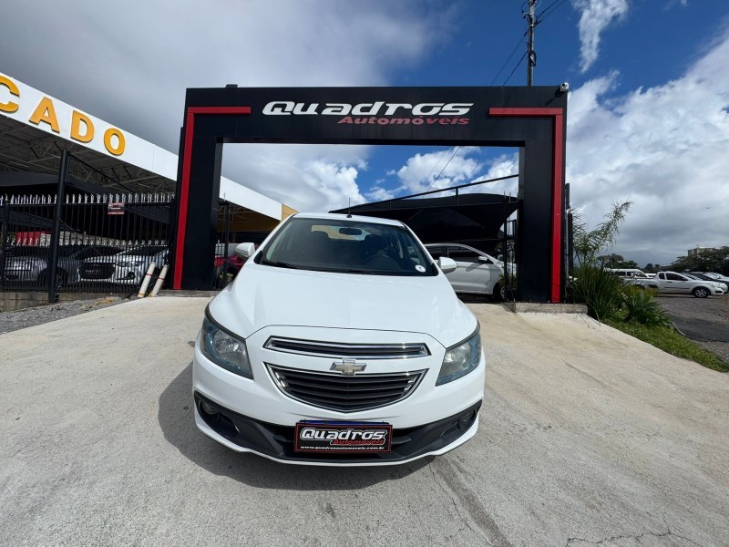 PRISMA 1.4 MPFI LTZ 8V FLEX 4P MANUAL - 2015 - CAXIAS DO SUL