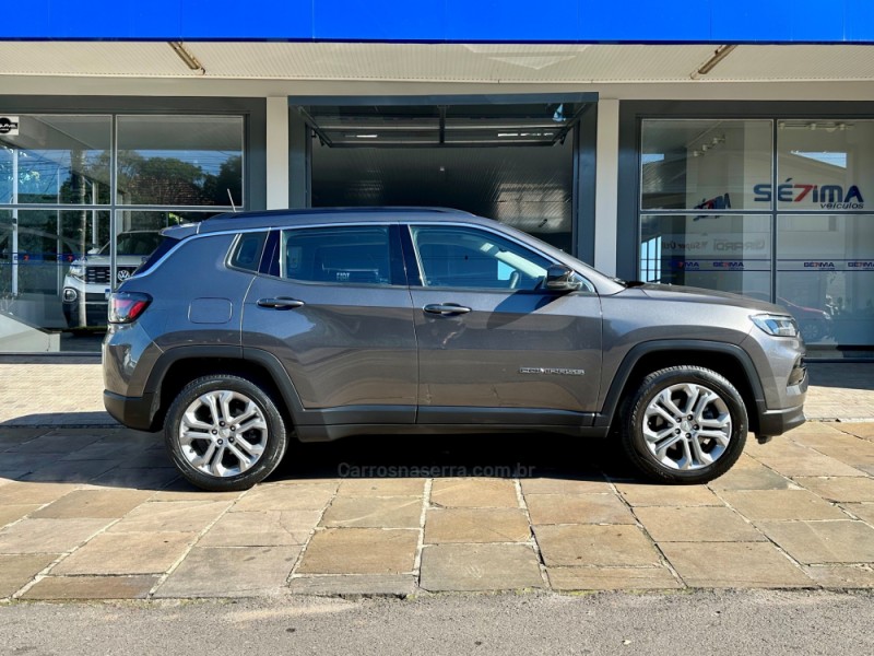 COMPASS 1.3 LONGITUDE T270 16V TURBO FLEX 4P AUTOMÁTICO - 2022 - GUAPORé
