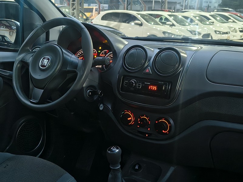 PALIO 1.6 MPI ESSENCE 16V FLEX 4P MANUAL - 2014 - CAXIAS DO SUL