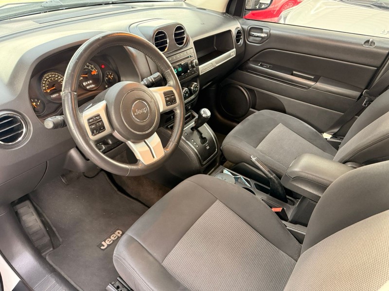 COMPASS 2.0 SPORT 4X2 16V GASOLINA 4P AUTOMÁTICO - 2015 - CANELA