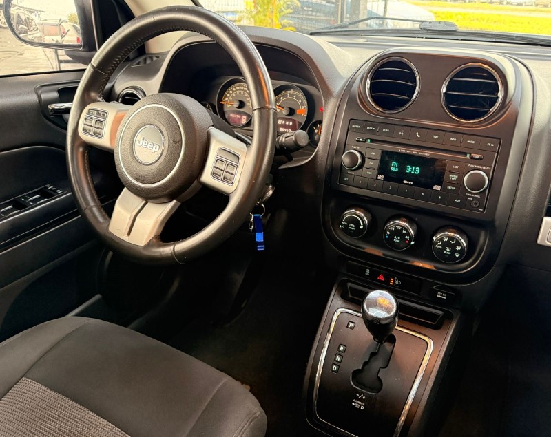 COMPASS 2.0 SPORT 4X2 16V GASOLINA 4P AUTOMÁTICO - 2015 - CANELA