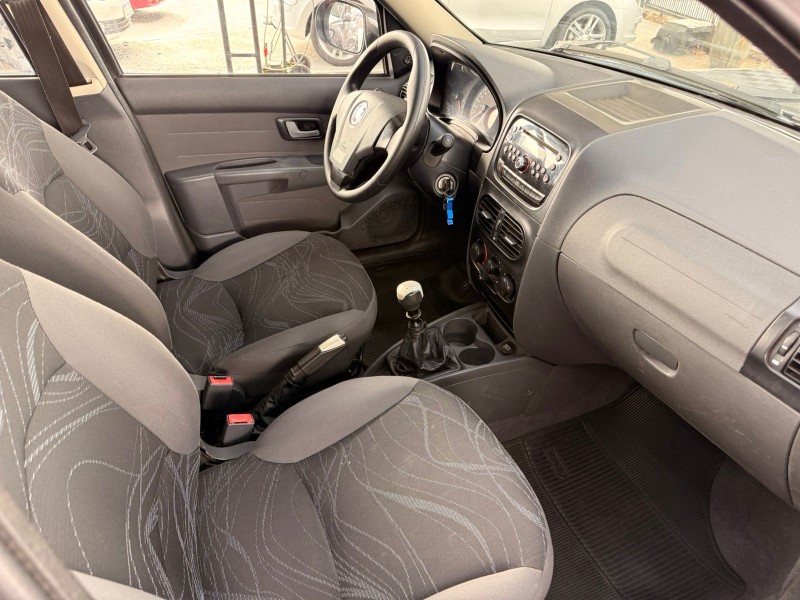 SIENA 1.4 MPI EL 8V FLEX 4P MANUAL - 2014 - CANELA
