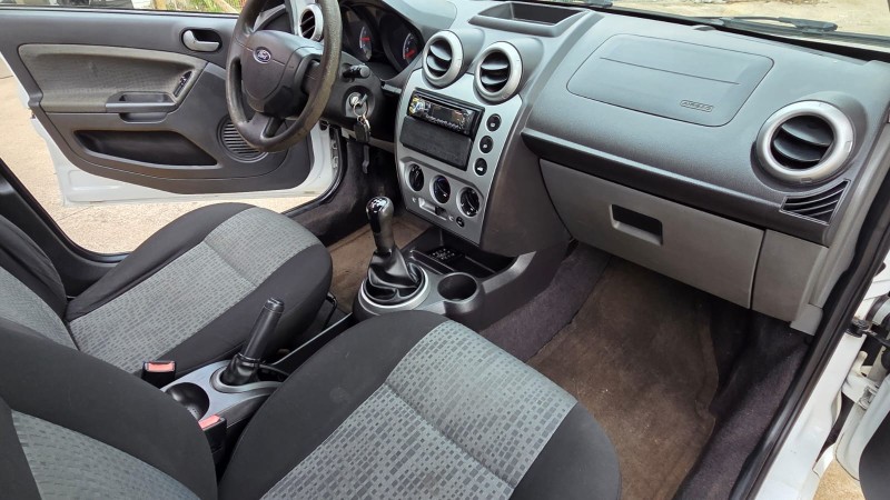 FIESTA 1.6 MPI SEDAN 8V FLEX 4P MANUAL - 2014 - CAXIAS DO SUL