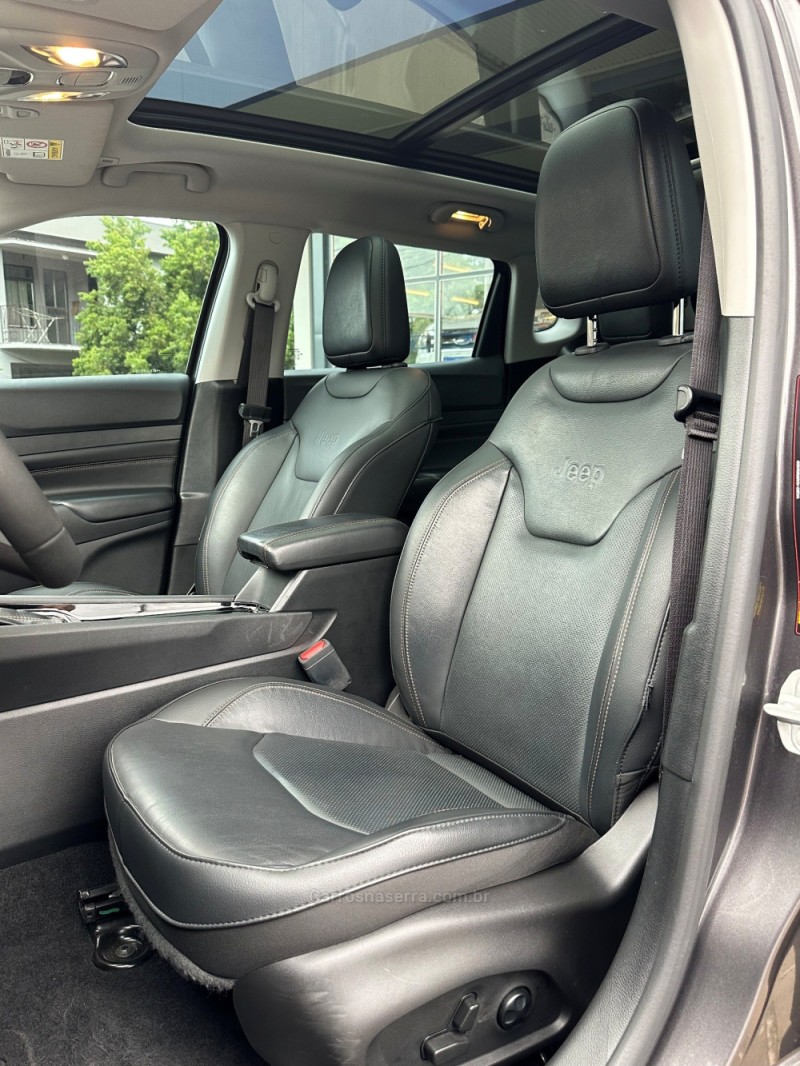 COMPASS 1.3 LIMITED T270 16V TURBO FLEX 4P AUTOMÁTICO - 2022 - GUAPORé
