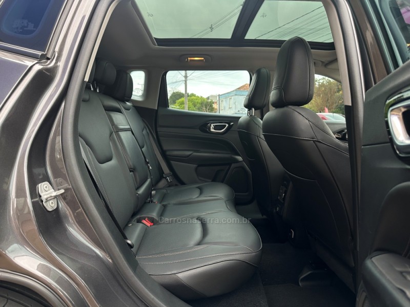 COMPASS 1.3 LIMITED T270 16V TURBO FLEX 4P AUTOMÁTICO - 2022 - GUAPORé