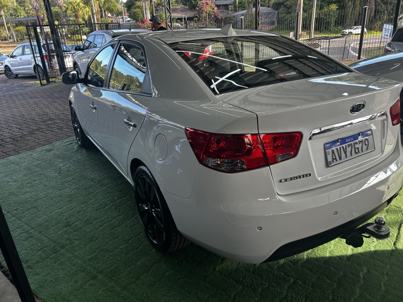 CERATO 1.6 16V SX4 FLEX 4P AUTOMÁTICO - 2013 - SãO SEBASTIãO DO CAí