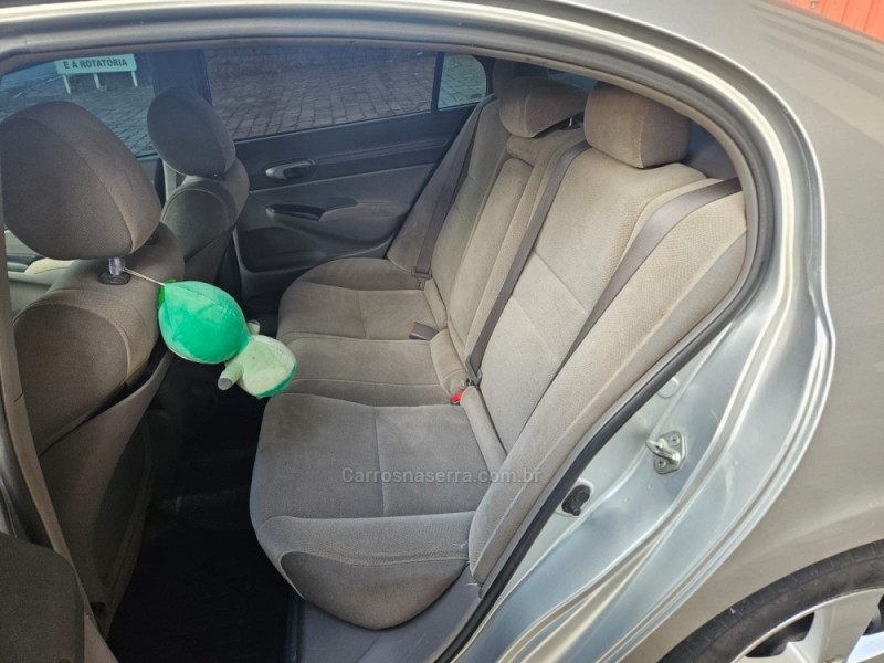 CIVIC 1.8 LXS 16V FLEX 4P MANUAL - 2008 - VERANóPOLIS