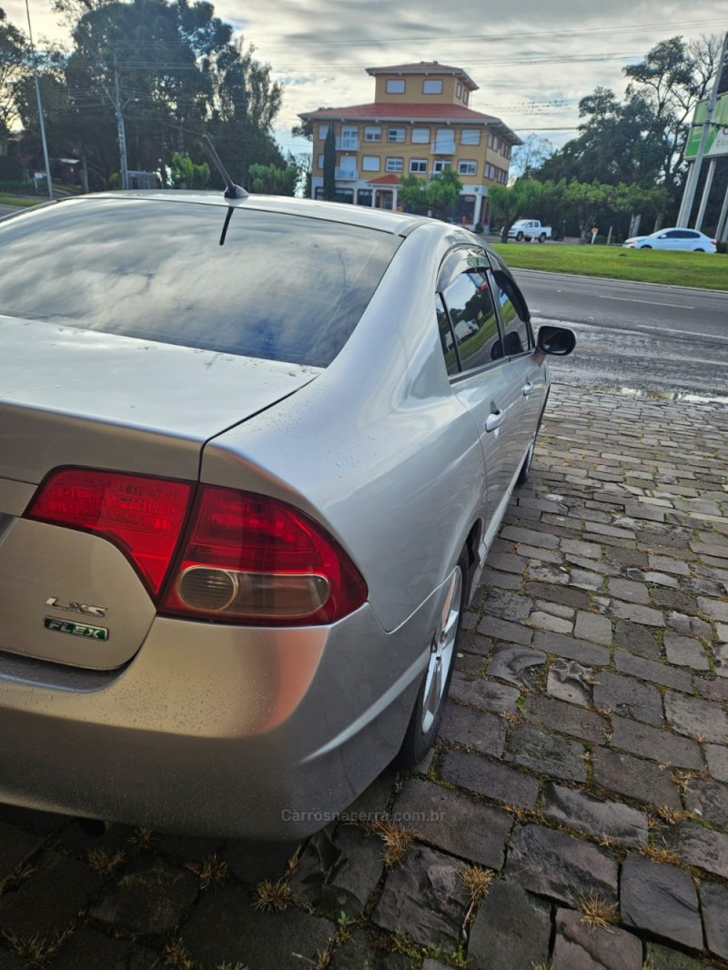 CIVIC 1.8 LXS 16V FLEX 4P MANUAL - 2008 - VERANóPOLIS