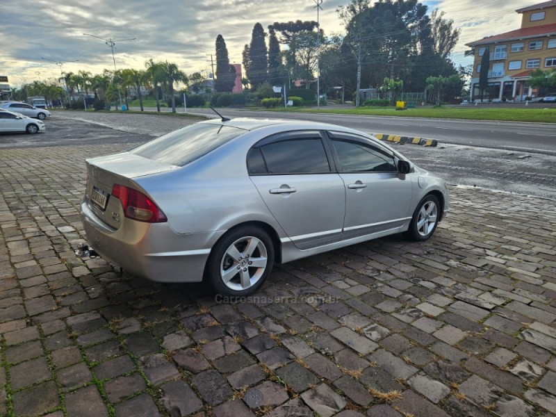 CIVIC 1.8 LXS 16V FLEX 4P MANUAL - 2008 - VERANóPOLIS