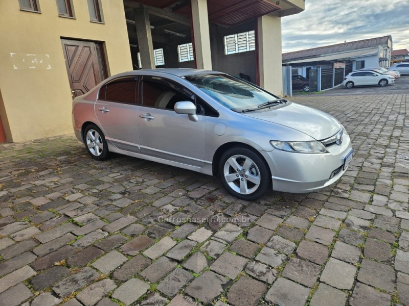 CIVIC 1.8 LXS 16V FLEX 4P MANUAL - 2008 - VERANóPOLIS
