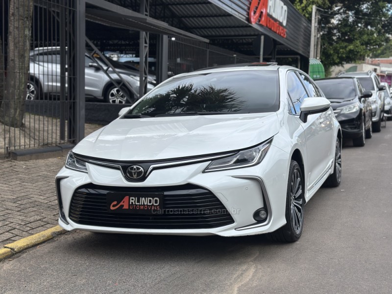 COROLLA 2.0 ALTIS PREMIUM 16V FLEX 4P AUTOMÁTICO - 2022 - PAROBé