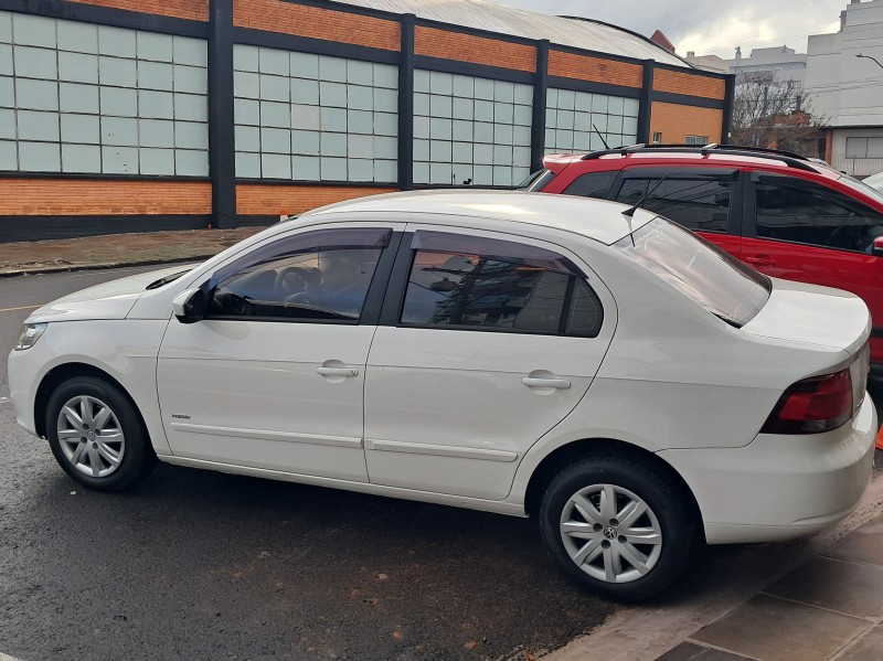 VOYAGE 1.6 MI TREND 8V FLEX 4P MANUAL - 2013 - FLORES DA CUNHA