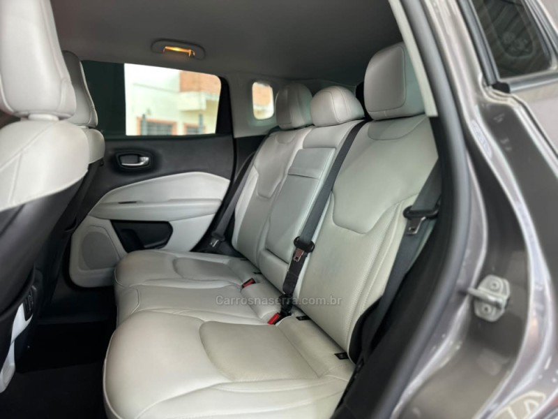 COMPASS 2.0 16V FLEX LONGITUDE AUTOMÁTICO - 2018 - VACARIA