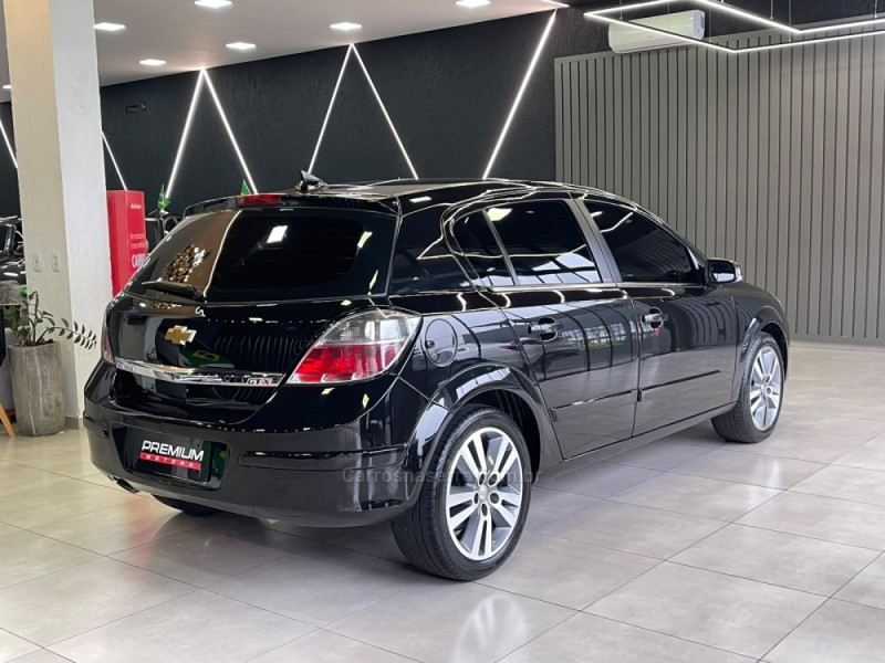 VECTRA 2.0 MPFI GT-X HATCH 8V FLEX 4P AUTOMÁTICO - 2010 - DOIS IRMãOS