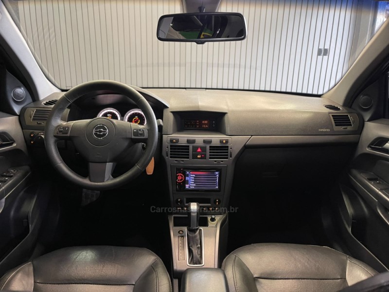 VECTRA 2.0 MPFI GT-X HATCH 8V FLEX 4P AUTOMÁTICO - 2010 - DOIS IRMãOS