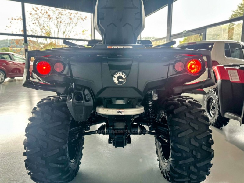 OUTLANDER 1000X MR - 2023 - TRêS COROAS
