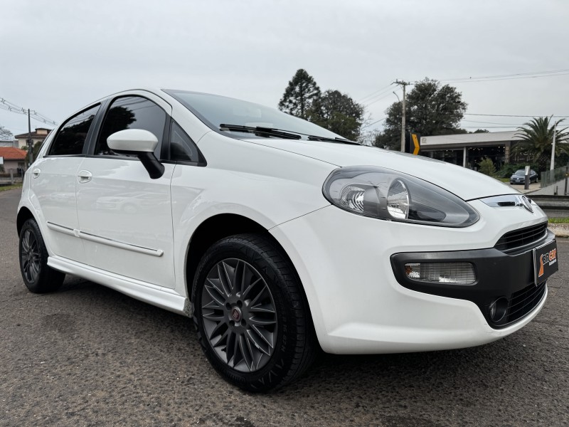 PUNTO 1.8 SPORTING 16V FLEX 4P MANUAL - 2015 - DOIS IRMãOS