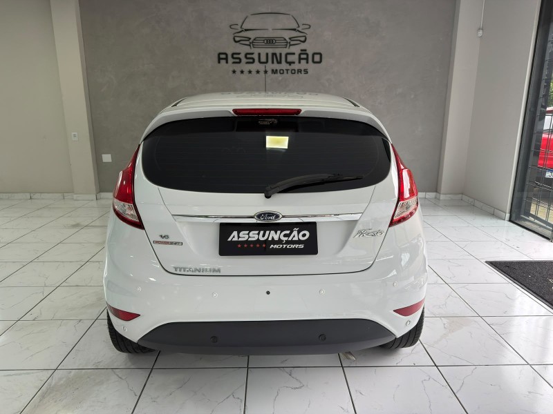 FIESTA 1.6 TITANIUM HATCH 16V FLEX 4P AUTOMÁTICO - 2015 - CAXIAS DO SUL