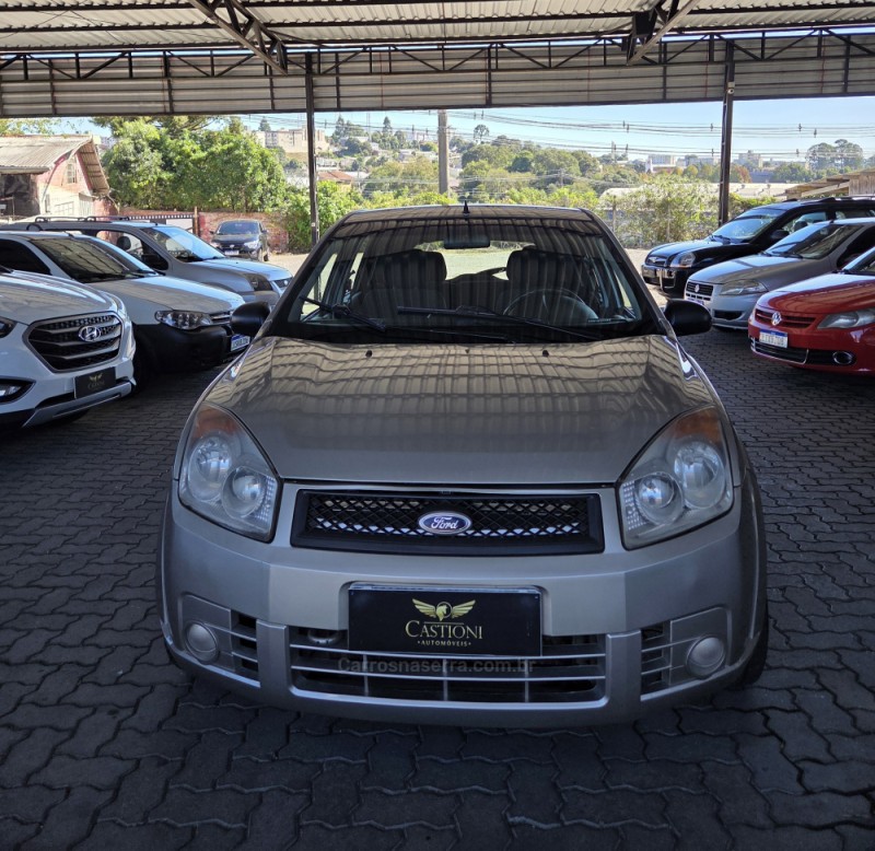 FIESTA 1.6 ROCAM SE 8V FLEX 4P MANUAL - 2014 - CAXIAS DO SUL