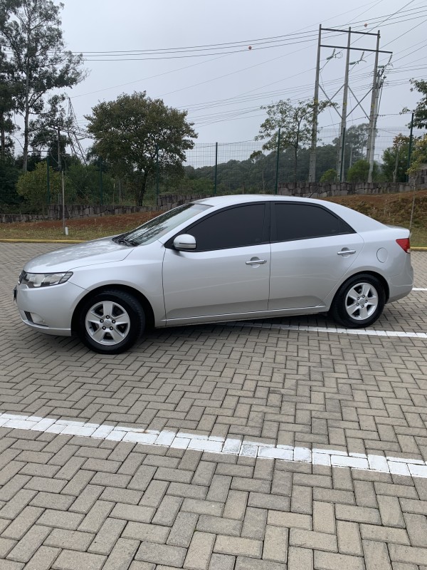 CERATO 1.6 EX3 SEDAN 16V GASOLINA 4P AUTOMÁTICO - 2012 - CAXIAS DO SUL
