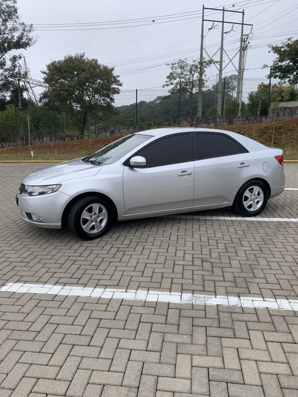 CERATO 1.6 EX3 SEDAN 16V GASOLINA 4P AUTOMÁTICO - 2012 - CAXIAS DO SUL