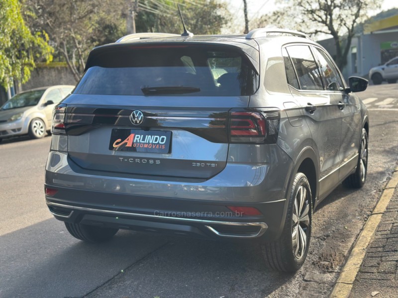 T-CROSS 1.4 HIGHLINE TSI 16V FLEX 4P AUTOMÁTICO - 2024 - PAROBé
