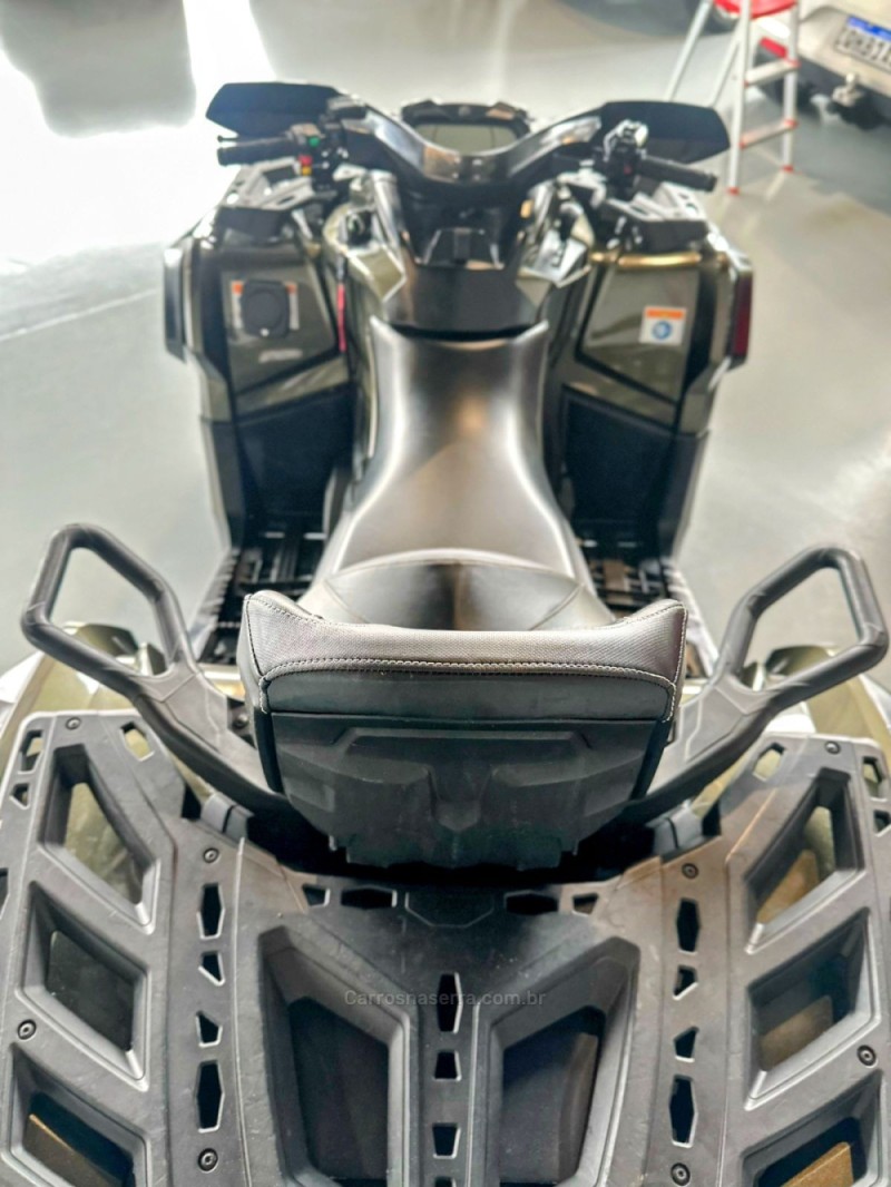 OUTLANDER 1000X MR - 2020 - TRêS COROAS