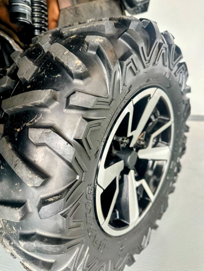 OUTLANDER 1000X MR - 2020 - TRêS COROAS
