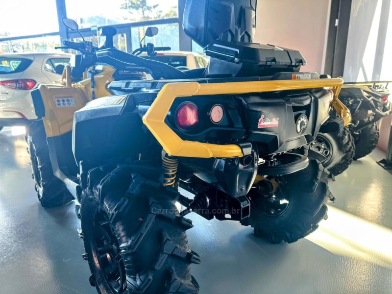 OUTLANDER 1000X MR - 2021 - TRêS COROAS
