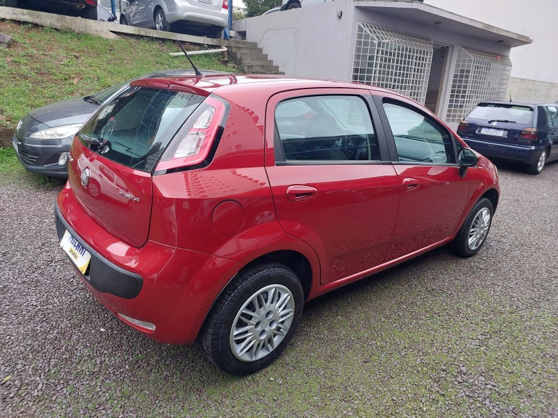 PUNTO 1.4 ATTRACTIVE 8V FLEX 4P MANUAL - 2015 - BENTO GONçALVES