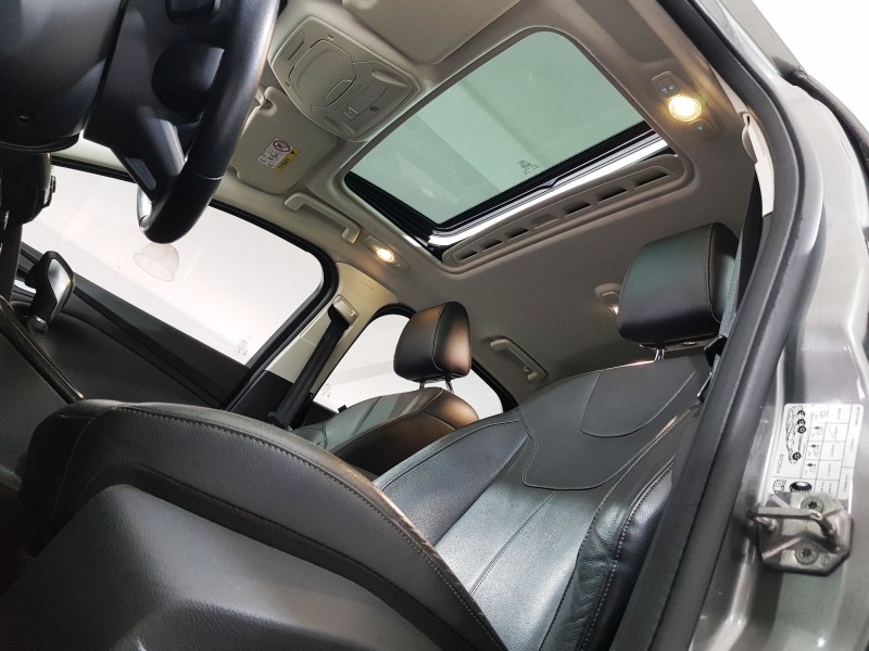 FOCUS 2.0 TITANIUM PLUS FASTBACK 16V FLEX 4P AUTOMÁTICO - 2017 - CAXIAS DO SUL