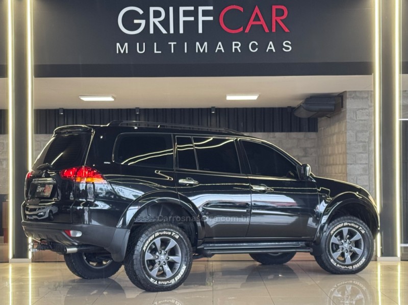 PAJERO DAKAR 3.2 4X4 16V TURBO INTERCOOLER DIESEL 4P AUTOMÁTICO - 2013 - DOIS IRMãOS