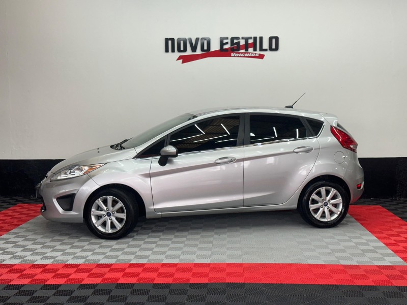 fiesta 1.6 se hatch 16v flex 4p manual 2012 caxias do sul