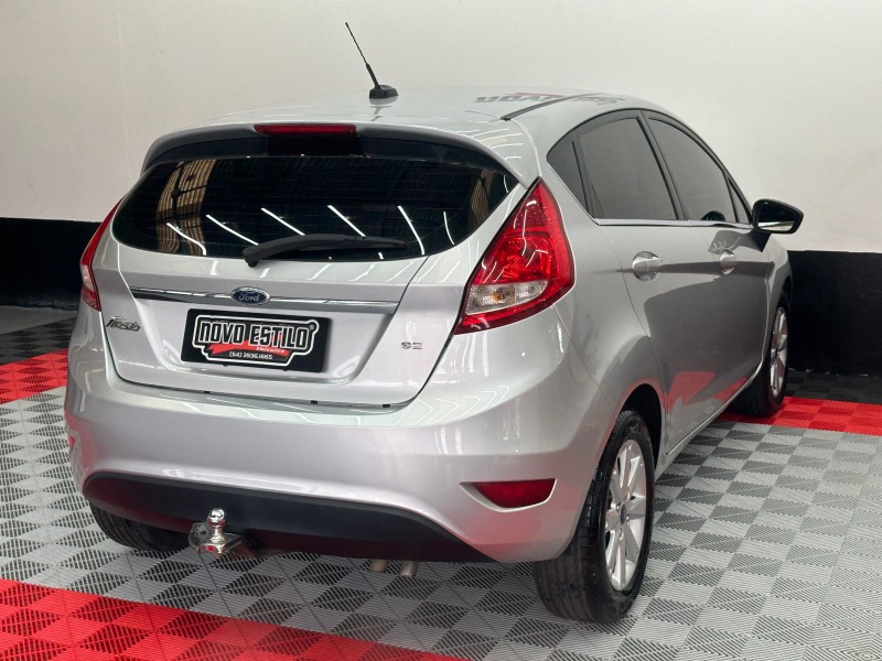 FIESTA 1.6 SE HATCH 16V FLEX 4P MANUAL - 2012 - CAXIAS DO SUL