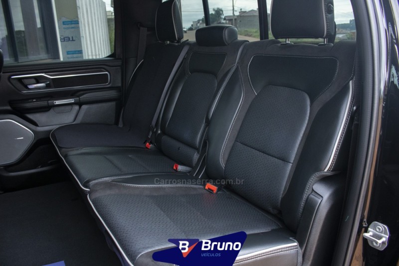 1500 LARAMIE 3.0 NIGHT EDITION BI-TURBO 4X4 GASOLINA 4P AUTOMÁTICO - 2025 - PALMEIRA DAS MISSõES