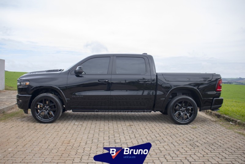 1500 LARAMIE 3.0 NIGHT EDITION BI-TURBO 4X4 GASOLINA 4P AUTOMÁTICO - 2025 - PALMEIRA DAS MISSõES