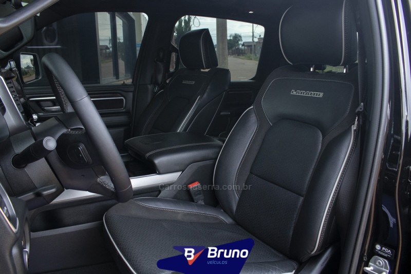 1500 LARAMIE 3.0 NIGHT EDITION BI-TURBO 4X4 GASOLINA 4P AUTOMÁTICO - 2025 - PALMEIRA DAS MISSõES