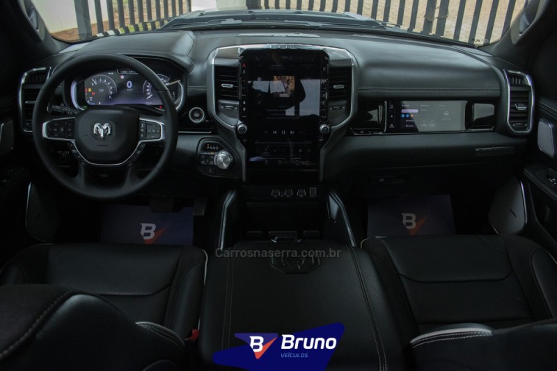 1500 LARAMIE 3.0 NIGHT EDITION BI-TURBO 4X4 GASOLINA 4P AUTOMÁTICO - 2025 - PALMEIRA DAS MISSõES