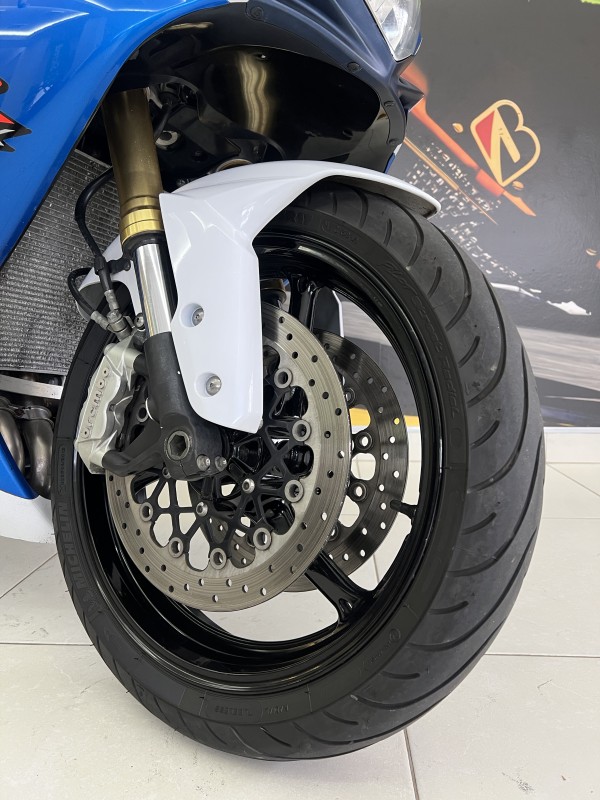 GSX R750 SRAD - 2014 - PASSO FUNDO