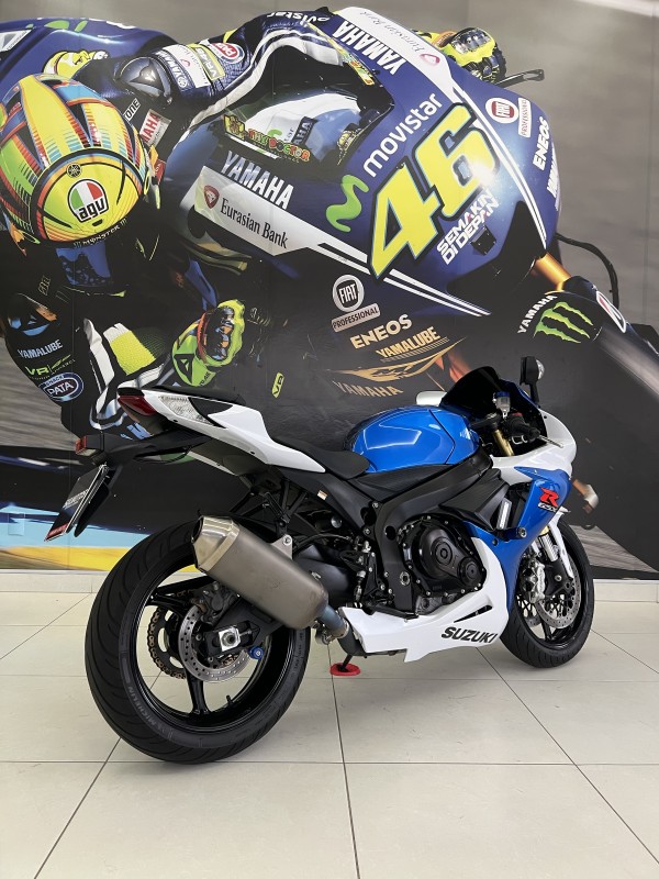 GSX R750 SRAD - 2014 - PASSO FUNDO