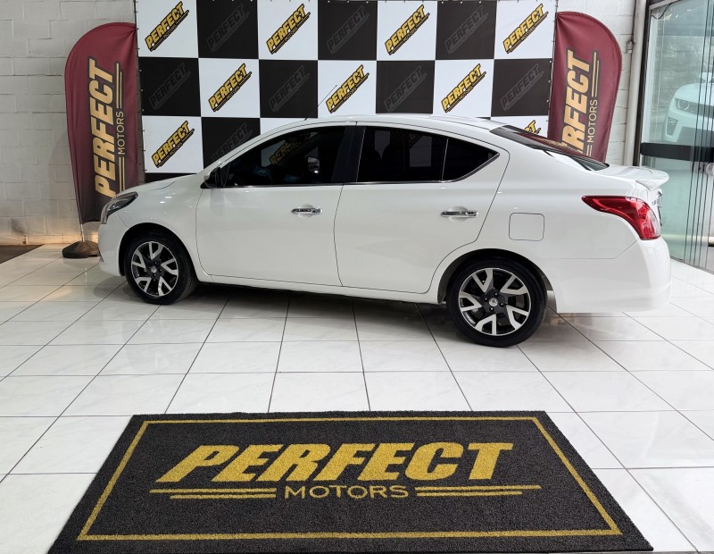 VERSA 1.6 16V SL FLEXSTART FLEX 4P AUTOMÁTICO - 2017 - PORTãO