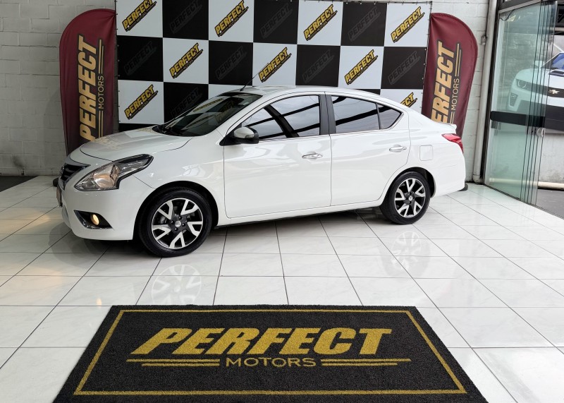 versa 1.6 16v sl flexstart flex 4p automatico 2017 portao