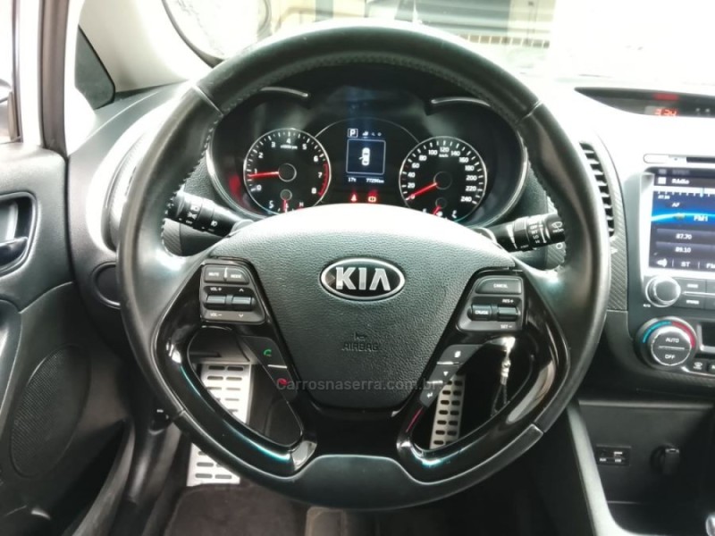 CERATO 1.6 EX SEDAN 16V GASOLINA 4P AUTOMÁTICO - 2019 - NOVO HAMBURGO