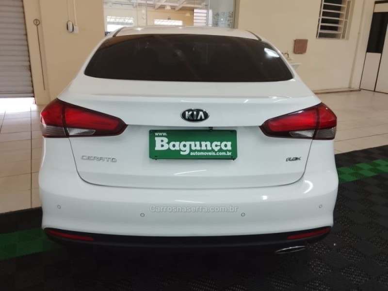 CERATO 1.6 EX SEDAN 16V GASOLINA 4P AUTOMÁTICO - 2019 - NOVO HAMBURGO